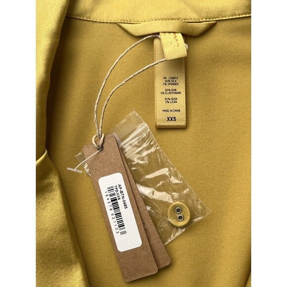 SKIMS Stretch Yellow Satin Silk Pajama Top Size XXS Kim Kardashian Stretch - Picture 2 of 9